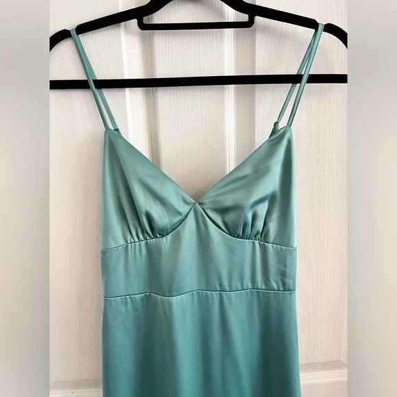 NWOT Hippie Rose Satin Jade Green Halter Tie Back Midi Dress Medium - Picture 3 of 7